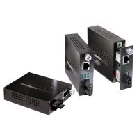 ����� ��������� PLANET FST-801 10/100Base-TX to 100Base-FX (ST) Smart Media Converter - 2 ��