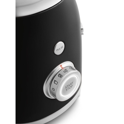 ������� SMEG BLF03BLEU ������������, ����� 50-�, ������