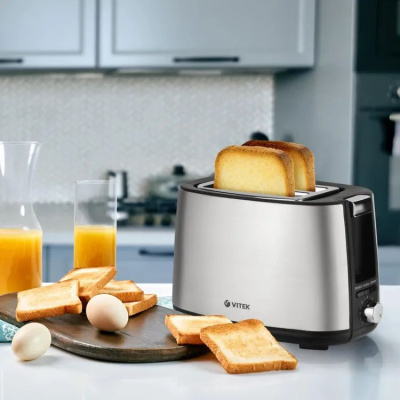 ������ Vitek VT-7156 750�� �����������/������